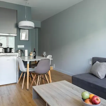 Cozy, Luminous And Comfy 5 Min Walk To Acropolis Apartment Athens
