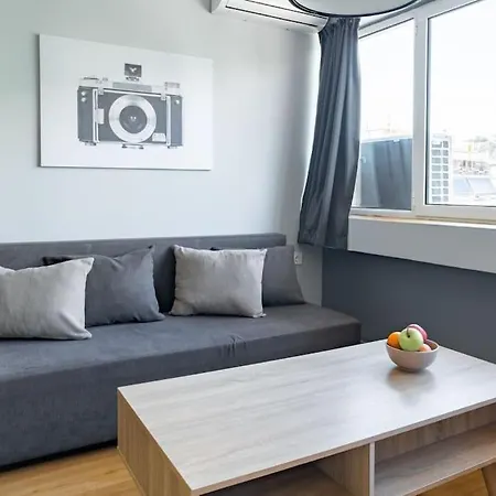 Cozy, Luminous And Comfy 5 Min Walk To Acropolis Apartment